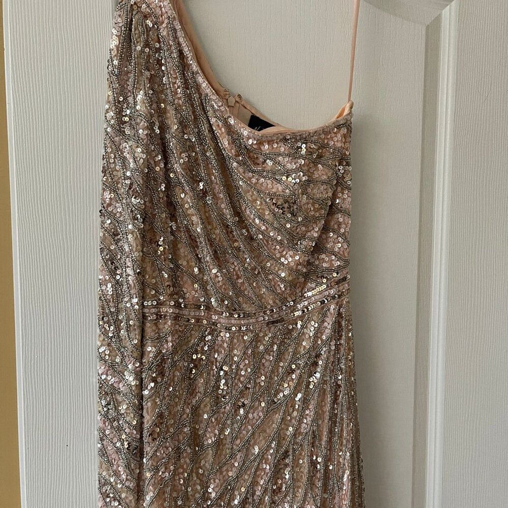 MacDuggal Dress Rose Gold Size 6 - Picture 2 of 5